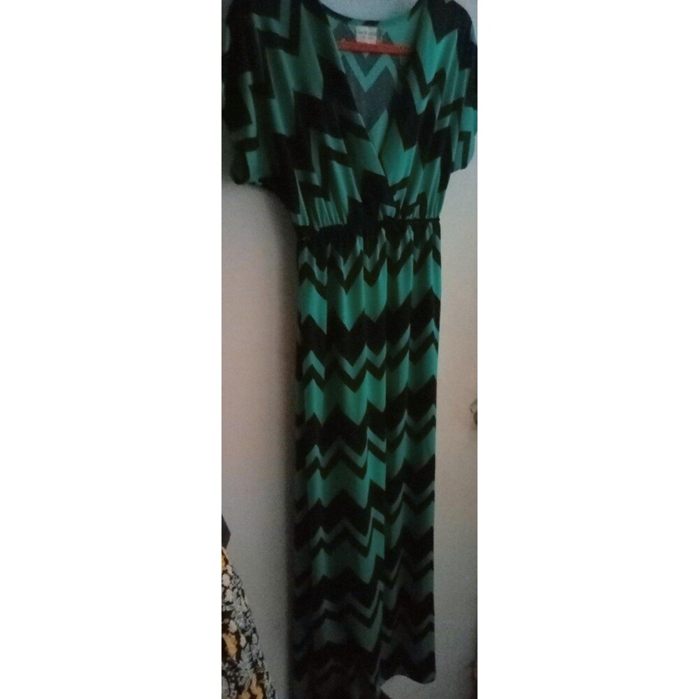 Jon & Anna Geometric Chevron Maxi Dress Green Black